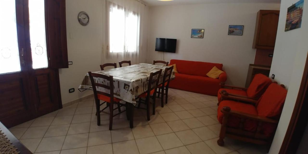 Casa Giovanna Porto Pino Exterior foto